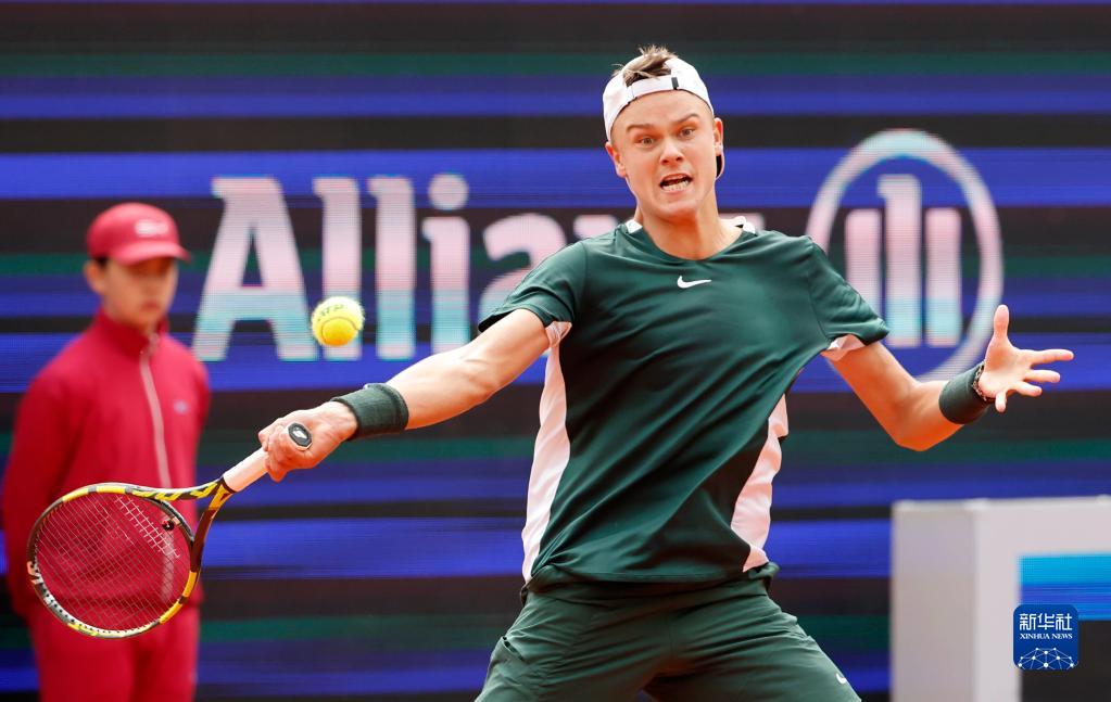 职业足球并 职业足球并